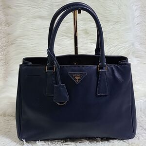 💯 Authentic Prada Safiano Lux Galeria MM Size
